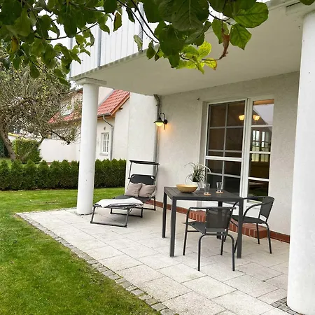 Haus Admiral Mit Garten, 5 Gehminuten Zum Strand, Inklusive Wlan, Sauna, Kamin, Tischtennisplatte, Bollerwagen Fuer Den * Zingst