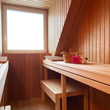 Haus Admiral Mit Garten, 5 Gehminuten Zum Strand, Inklusive Wlan, Sauna, Kamin, Tischtennisplatte, Bollerwagen Fuer Den Villa Zingst